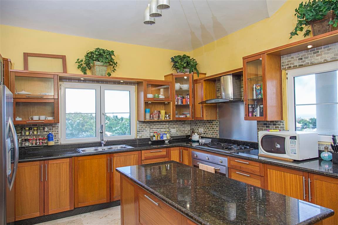 Luxury Villa for Sale in an Exclusive Gated Community - Sosua - Miniatura 4