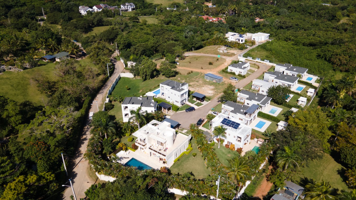 Exclusive 3-Bedroom Villa with Private Pool and Patio for Sale in Sosúa, Dominican Republic - Miniatura 8